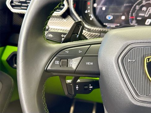 Used 2024 Lamborghini Urus S image 25