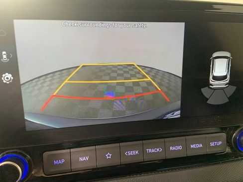 Used 2022 Hyundai Kona Limited AWD/4WD image 7