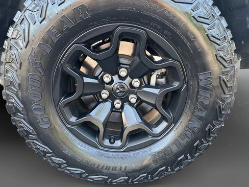 Used 2022 RAM 1500 TRX AWD/4WD image 8