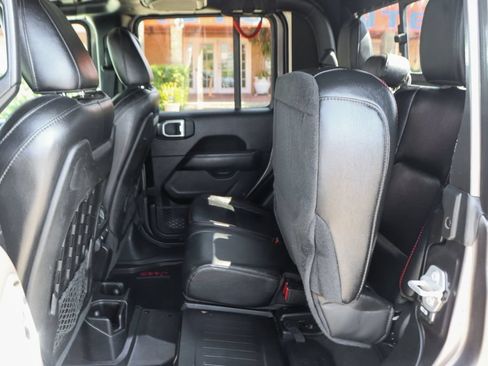 Used 2020 Jeep Gladiator Rubicon AWD/4WD image 35