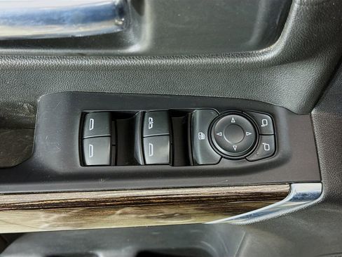 Used 2021 GMC Sierra 1500 Elevation image 18