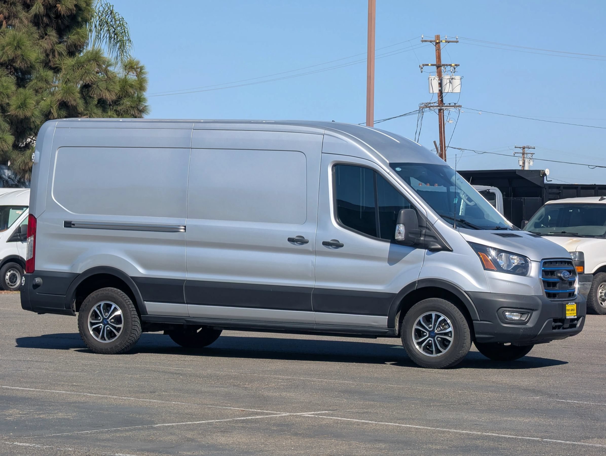 Used 2023 Ford E-Transit Medium Roof w/ Parcel Delivery Package RWD image 1