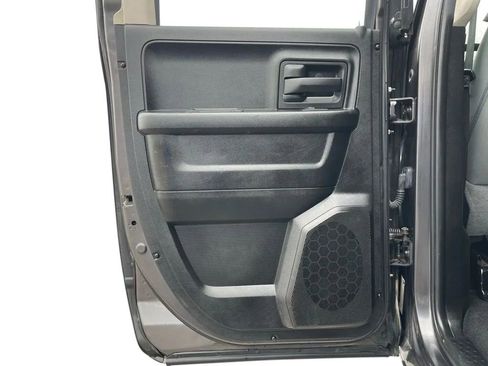 Used 2018 RAM 1500 Express w/ Popular Equipment Group image 15