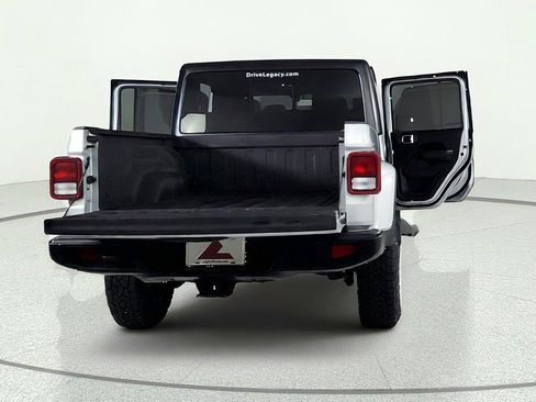 Used 2023 Jeep Gladiator Sport AWD/4WD image 13