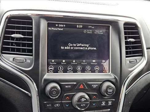 Used 2018 Jeep Grand Cherokee Limited AWD/4WD image 14