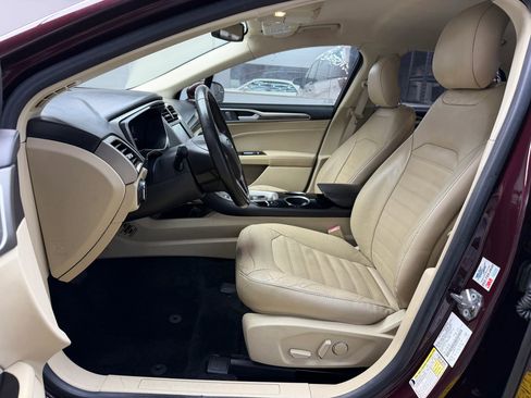 Used 2013 Ford Fusion SE image 12