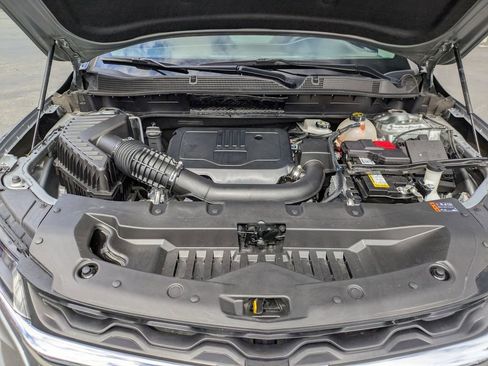 Used 2025 Chevrolet Blazer LT image 35