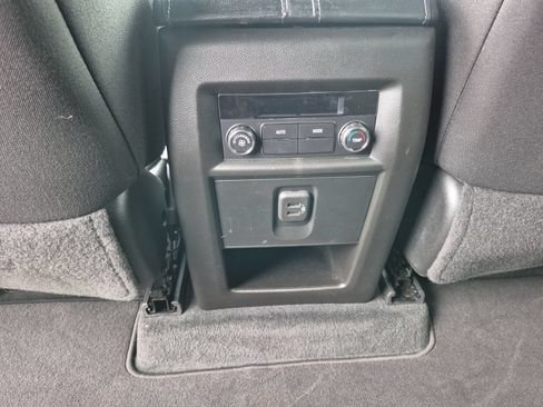 Used 2023 Chevrolet Traverse LT AWD/4WD image 22