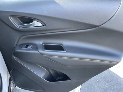 Used 2019 Chevrolet Equinox Premier image 21
