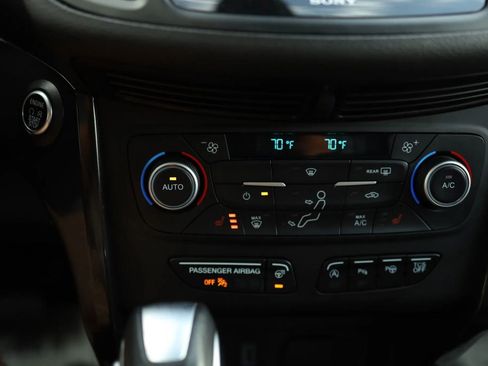 Used 2019 Ford Escape Titanium image 29