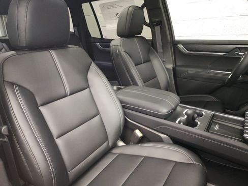 New 2026 GMC Acadia Elevation w/ Black Edition image 9