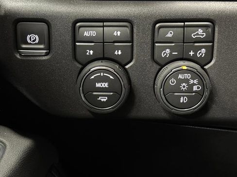 New 2026 Chevrolet Silverado 1500 LT Trail Boss w/ Safety Package image 26