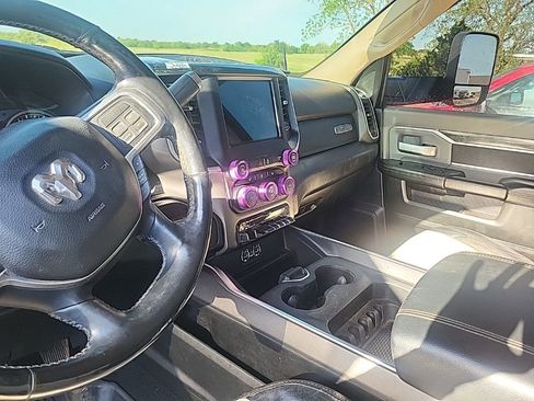 Used 2019 RAM 2500 Big Horn image 6