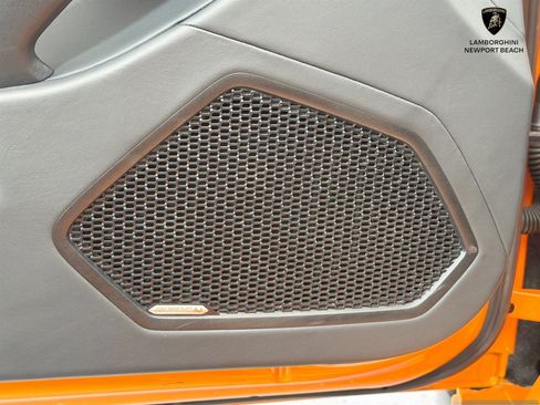 Used 2023 Lamborghini Huracan EVO AWD/4WD image 17