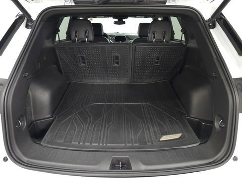 Used 2021 Chevrolet Blazer Premier w/ LPO, Black Accent Package AWD/4WD image 8