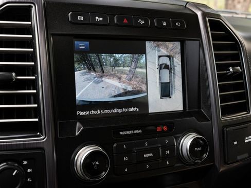 Used 2020 Ford F350 Limited AWD/4WD image 21