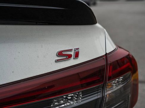 Used 2026 Honda Civic Si image 8