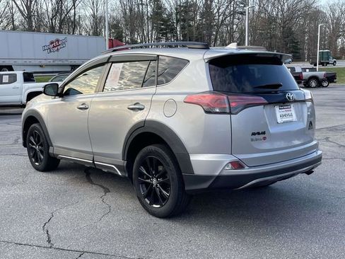 Used 2018 Toyota RAV4 Adventure image 3