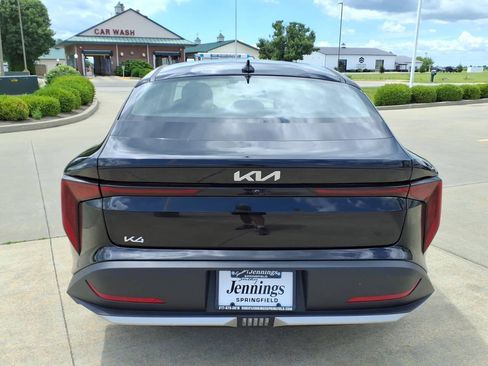 Used 2025 Kia K4 FWD image 23