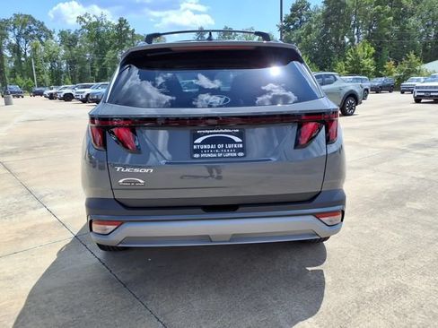 New 2026 Hyundai Tucson SEL FWD image 3