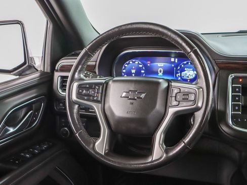 Used 2022 Chevrolet Tahoe Z71 w/ Luxury Package image 13