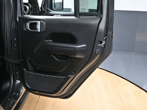 Used 2022 Jeep Wrangler Unlimited Rubicon 4xe AWD/4WD image 39