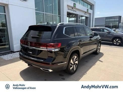 Used 2024 Volkswagen Atlas SEL AWD/4WD image 7