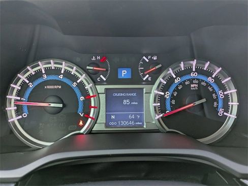 Used 2016 Toyota 4Runner SR5 Premium image 32