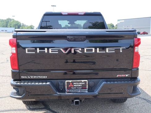 Used 2023 Chevrolet Silverado 1500 RST AWD/4WD image 12