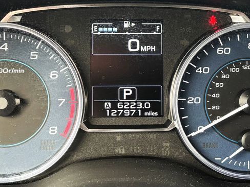 Used 2015 Subaru Crosstrek 2.0i Limited AWD/4WD image 16