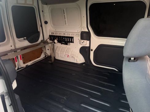 Used 2013 Ford Transit Connect XLT image 14