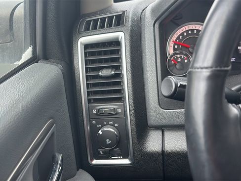 Used 2017 RAM 1500 Big Horn image 12