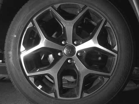 Used 2025 Jeep Compass Limited image 15