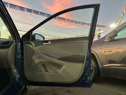 Used 2016 Hyundai Accent SE w/ Option Group 03 image 20