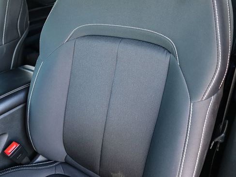 Used 2025 Jeep Grand Cherokee Laredo X RWD image 23