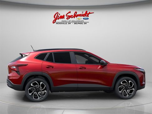 New 2026 Chevrolet Trax RS w/ Sunroof Package image 5