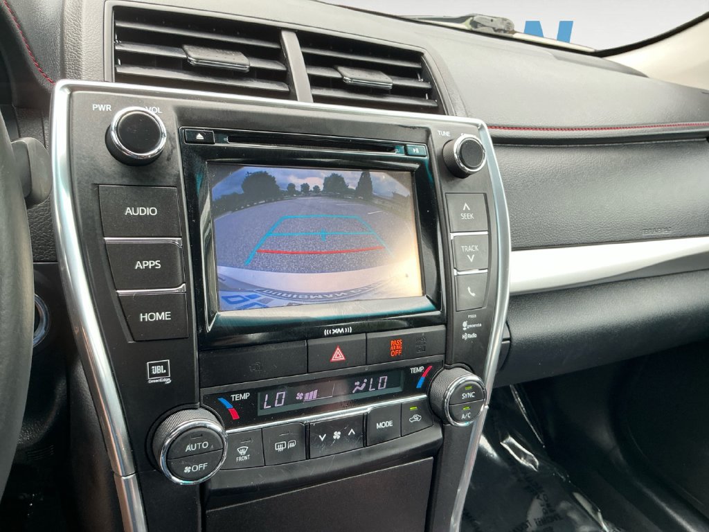 Used 2017 Toyota Camry XSE w/ Moonroof Package FWD image 20