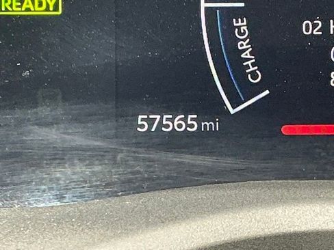 Used 2025 Toyota Camry SE FWD image 25