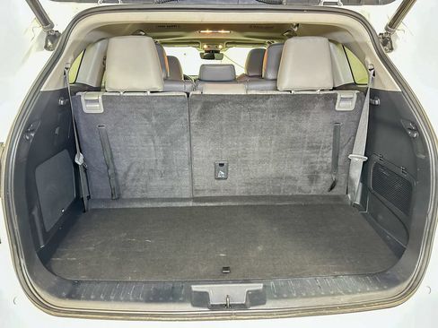 Used 2023 Toyota Highlander Limited AWD/4WD image 16