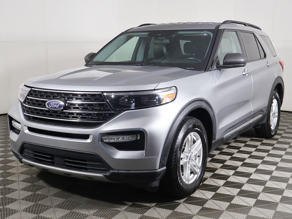Used 2022 Ford Explorer XLT AWD/4WD image 8