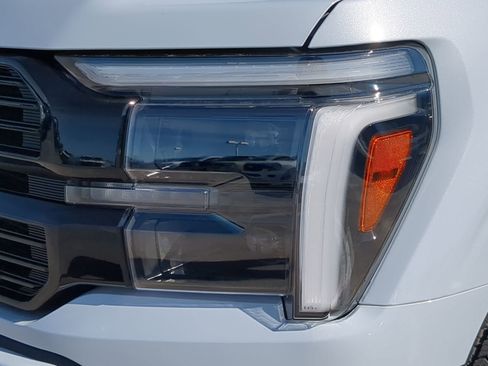 New 2025 Ford F150 Platinum w/ FX4 Off-Road Package image 39