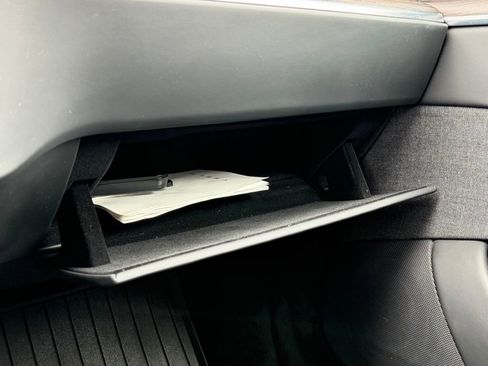 Used 2021 Tesla Model S Plaid image 48