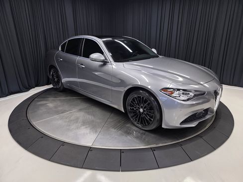 Used 2020 Alfa Romeo Giulia Ti w/ Quick Order Package 22X Lusso image 15