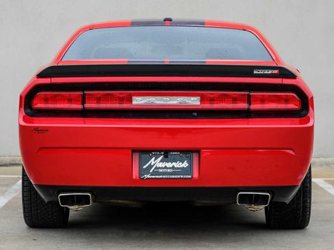 Used 2009 Dodge Challenger SRT8 w/ SRT Option Group II RWD image 10