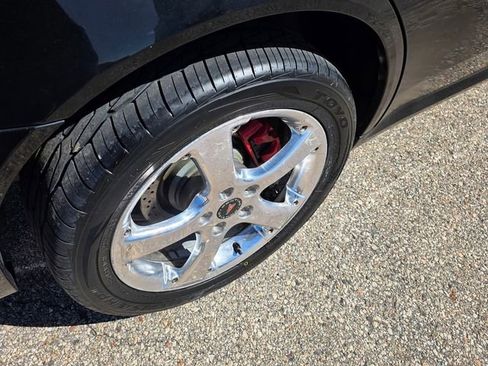 Used 2007 Pontiac Grand Prix GXP w/ Sun And Sound Package FWD image 24