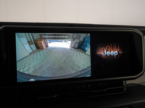 Used 2025 Jeep Wrangler Sport AWD/4WD image 22
