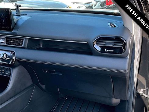 Used 2025 Honda Pilot EX-L image 26