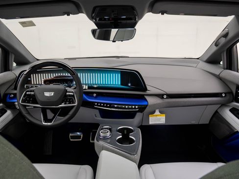 New 2026 Cadillac Optiq Sport 1 image 12