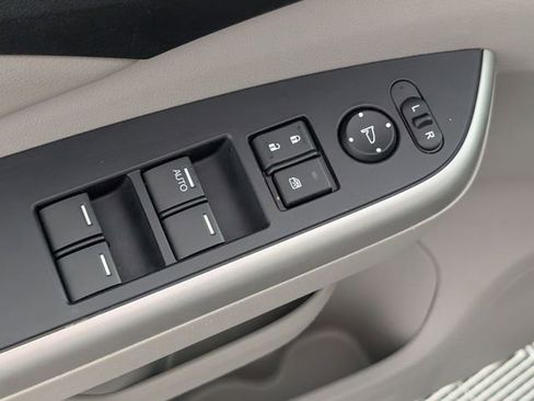 Used 2013 Honda CR-V EX-L image 11