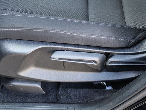 Used 2025 Honda CR-V LX image 23